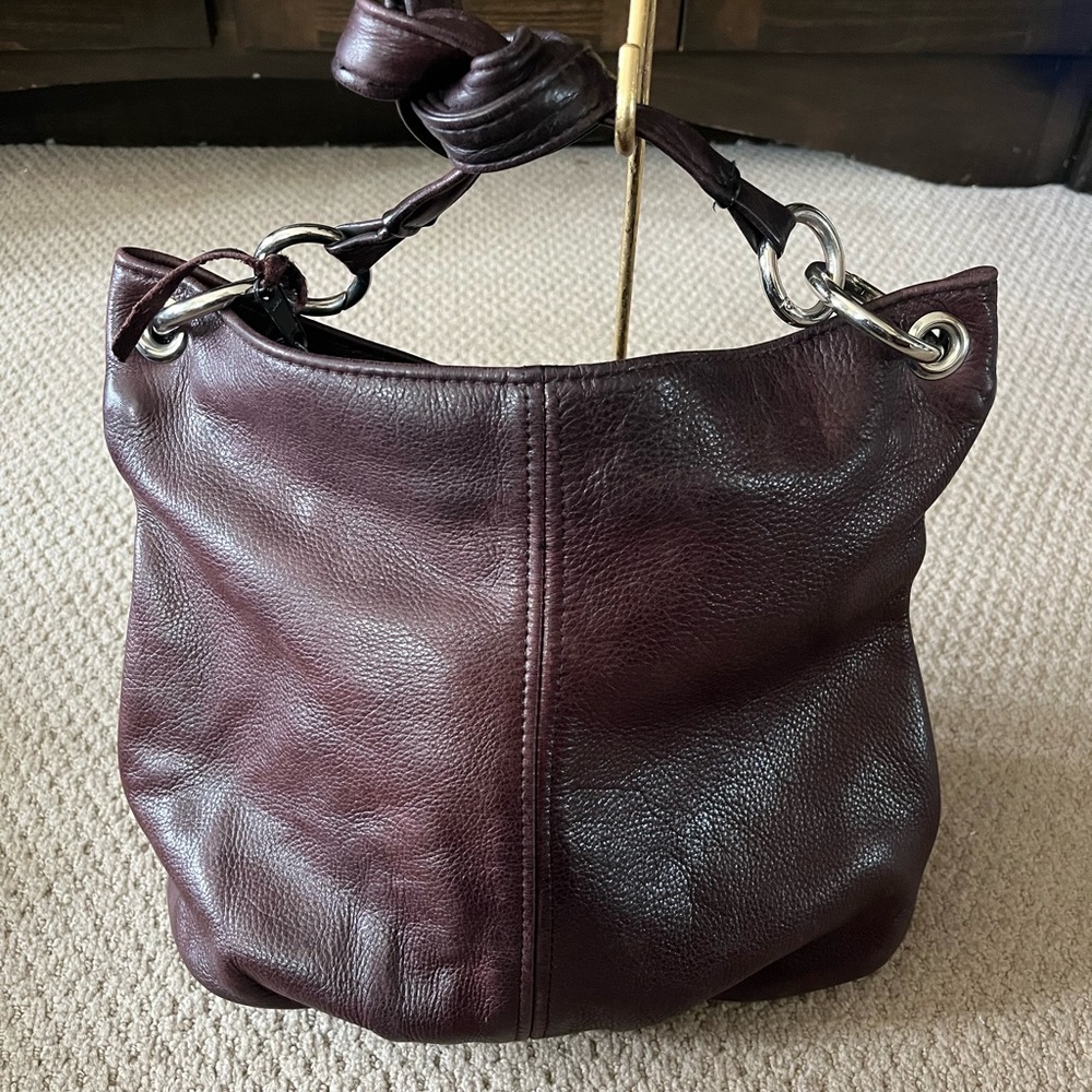 Victoria Leather Bag reposhed from @new2u1225